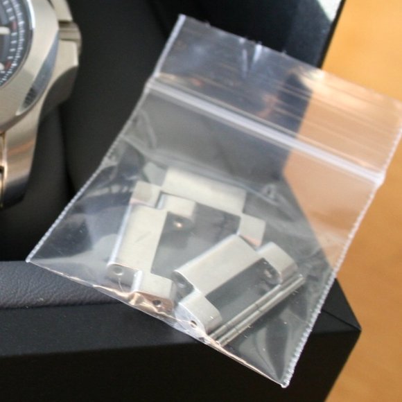 VICTORINOX Mens Stanless Steel I.N.O.X (TANK) - Picture 9 of 13